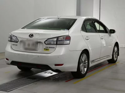 LEXUS HS