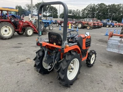 KUBOTA KUBOTA