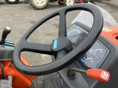 KUBOTA KUBOTA