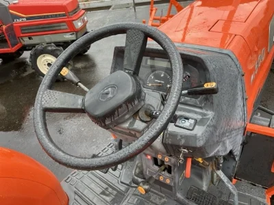 KUBOTA KUBOTA
