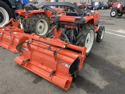 KUBOTA KUBOTA