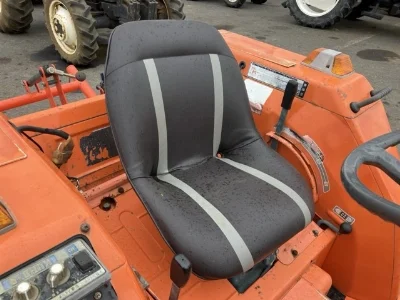 KUBOTA KUBOTA