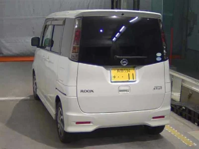 NISSAN ROOX