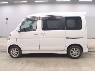 DAIHATSU ATRAI WAGON