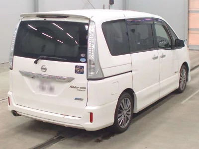 NISSAN SERENA