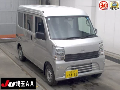 NISSAN CLIPPER VAN