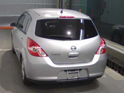 NISSAN TIIDA