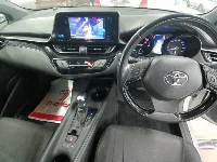 Цена авто Toyota C-HR с аукционов Японии, номер кузова ZYX10, пробег 65 000, оценка 8