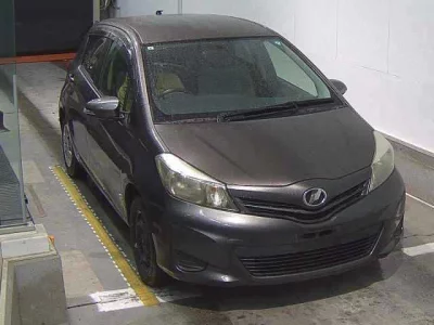 TOYOTA VITZ