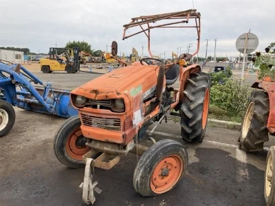 KUBOTA KUBOTA
