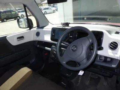 SUZUKI MRWAGON