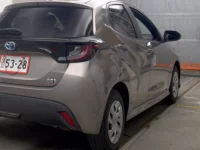 Цена авто Toyota Yaris с аукционов Японии, номер кузова MXPH10, пробег 116 000, оценка 2