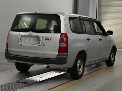 TOYOTA SUCCEED