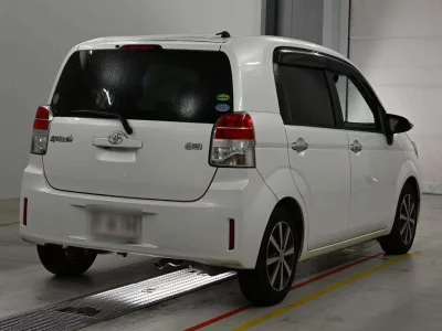 TOYOTA SPADE