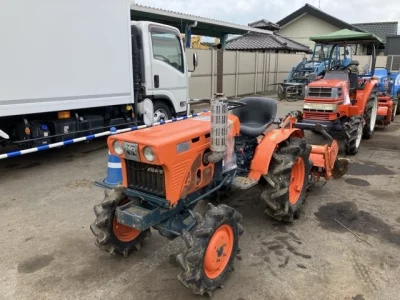 KUBOTA KUBOTA