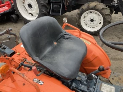 KUBOTA KUBOTA