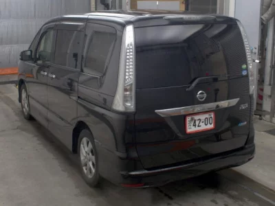 NISSAN SERENA