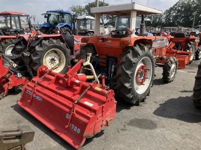 KUBOTA KUBOTA