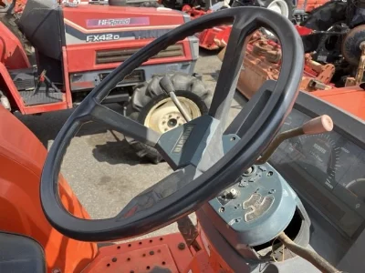 KUBOTA KUBOTA