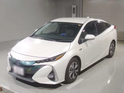 TOYOTA PRIUS PHV