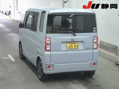 DAIHATSU WAKE
