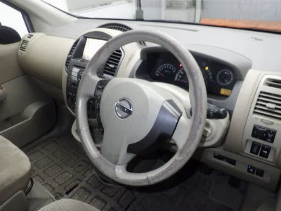 NISSAN LAFESTA