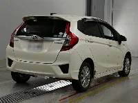 Цена авто Honda Fit с аукционов Японии, номер кузова GP6, пробег 195 000, оценка 2