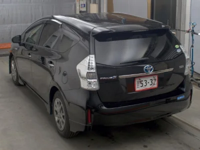 TOYOTA PRIUS ALPHA