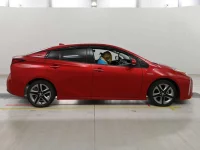 Цена авто Toyota Prius с аукционов Японии, номер кузова ZVW51, пробег 125 000, оценка 8