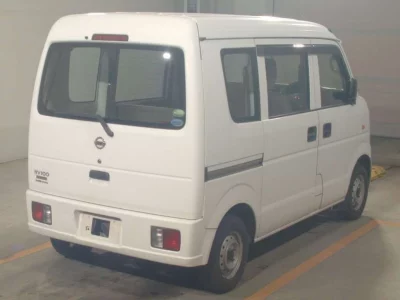 NISSAN CLIPPER VAN