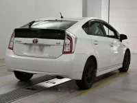 Цена авто Toyota Prius с аукционов Японии, номер кузова ZVW30, пробег 186 000, оценка 6