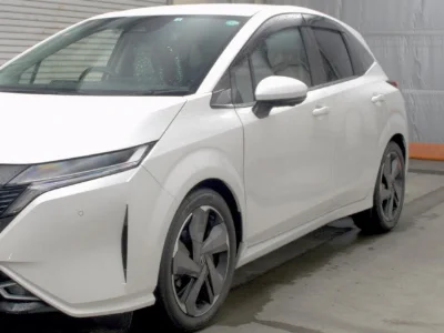 NISSAN AURA