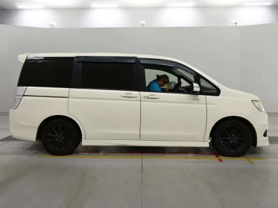 HONDA STEP WAGON