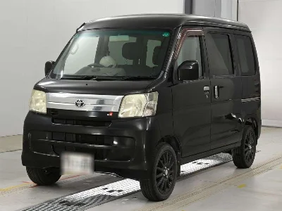 TOYOTA PIXIS VAN