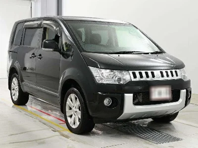 MITSUBISHI DELICA D5