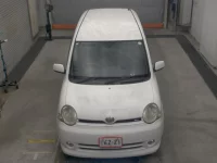 Цена авто Toyota Sienta с аукционов Японии, номер кузова NCP81G, пробег 111 000, оценка 4
