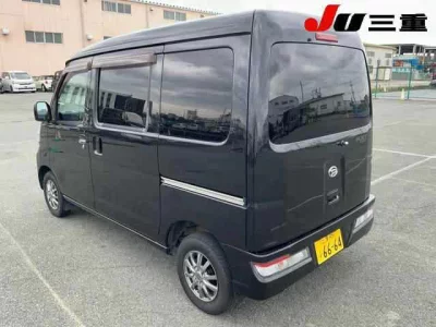 DAIHATSU HIJET VAN