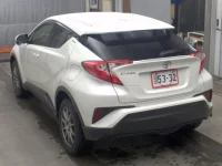 Цена авто Toyota C-HR с аукционов Японии, номер кузова NGX50, пробег 86 000, оценка 8