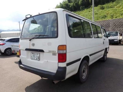 TOYOTA HIACE