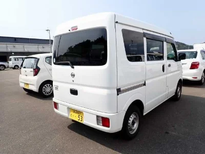 NISSAN CLIPPER VAN