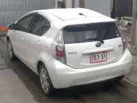 Цена авто Toyota Aqua с аукционов Японии, номер кузова NHP10, пробег 198 000, оценка 2