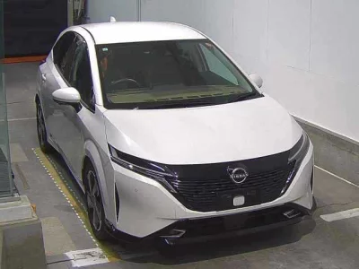 NISSAN AURA