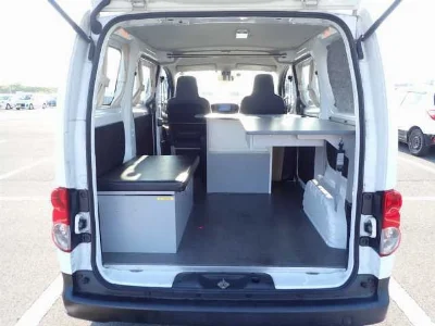 NISSAN NV200