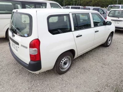 TOYOTA SUCCEED