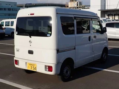 NISSAN CLIPPER VAN