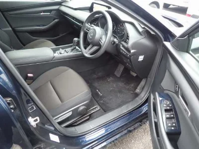 MAZDA MAZDA3