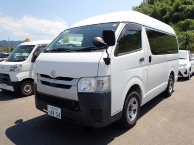 TOYOTA REGIUS VAN