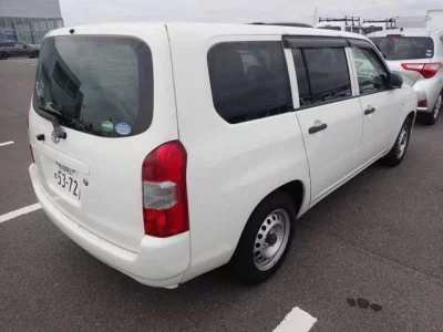 TOYOTA SUCCEED