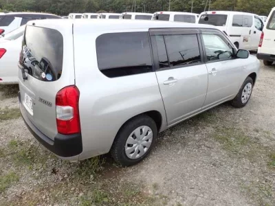 TOYOTA SUCCEED