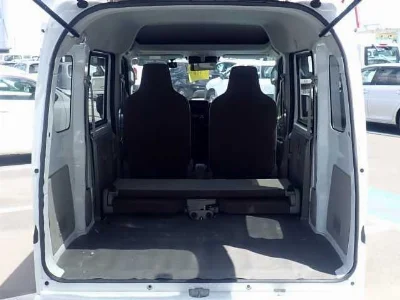 NISSAN CLIPPER VAN